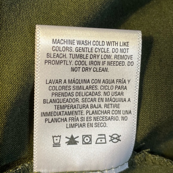 Jacklyn Smith Layered Cool Top - Picture 5 of 5